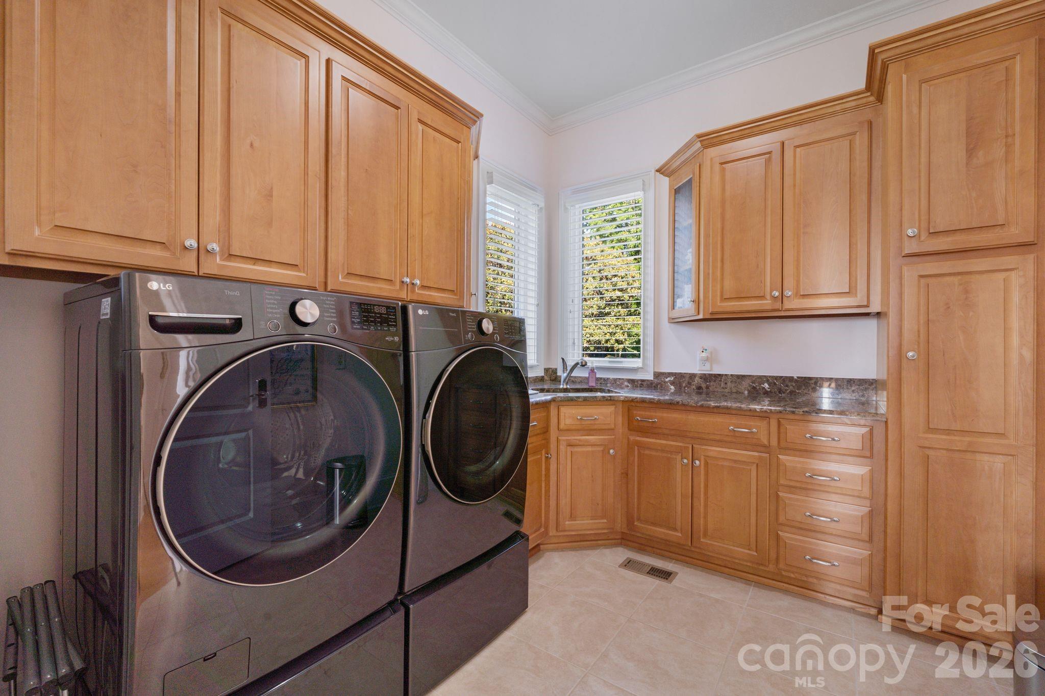2477 Peninsula Shores Court — Denver