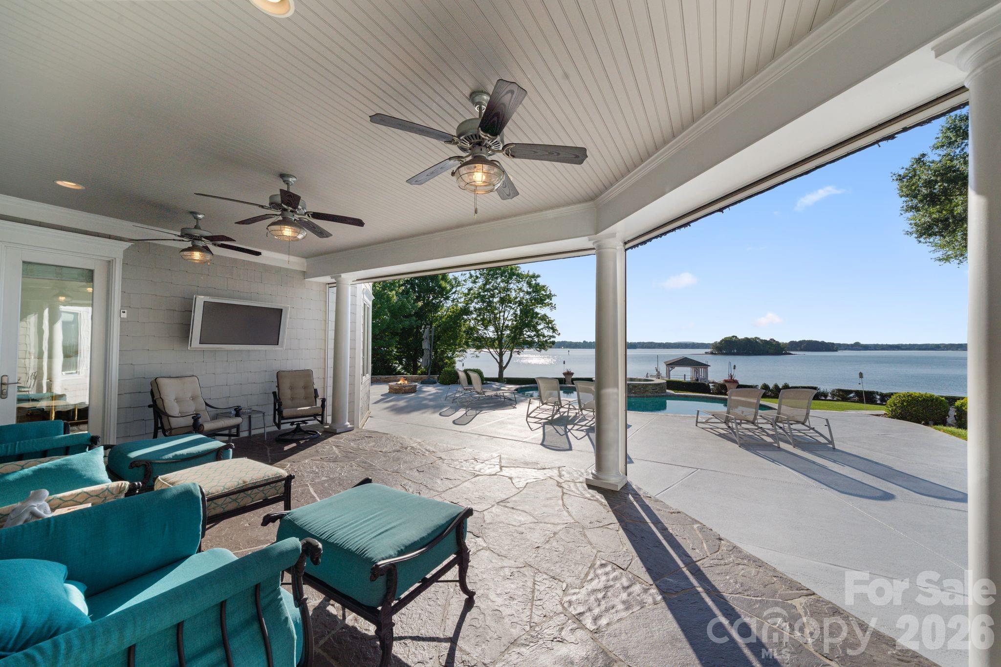 2477 Peninsula Shores Court — Denver