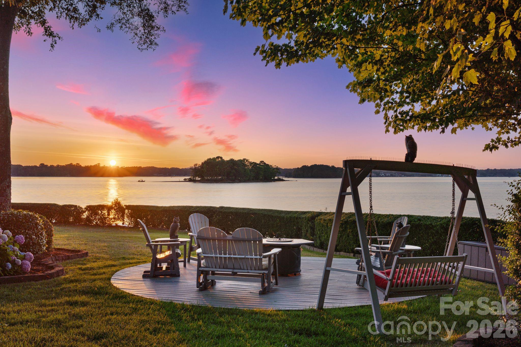 2477 Peninsula Shores Court — Denver