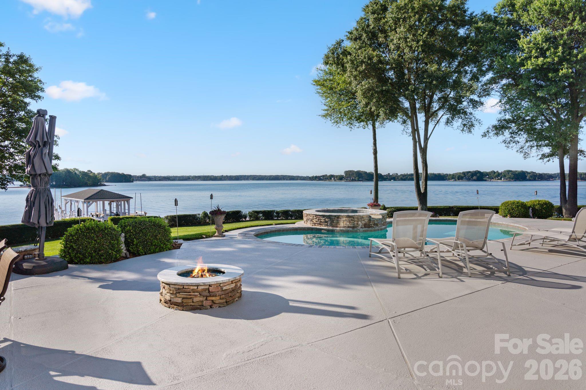 2477 Peninsula Shores Court — Denver