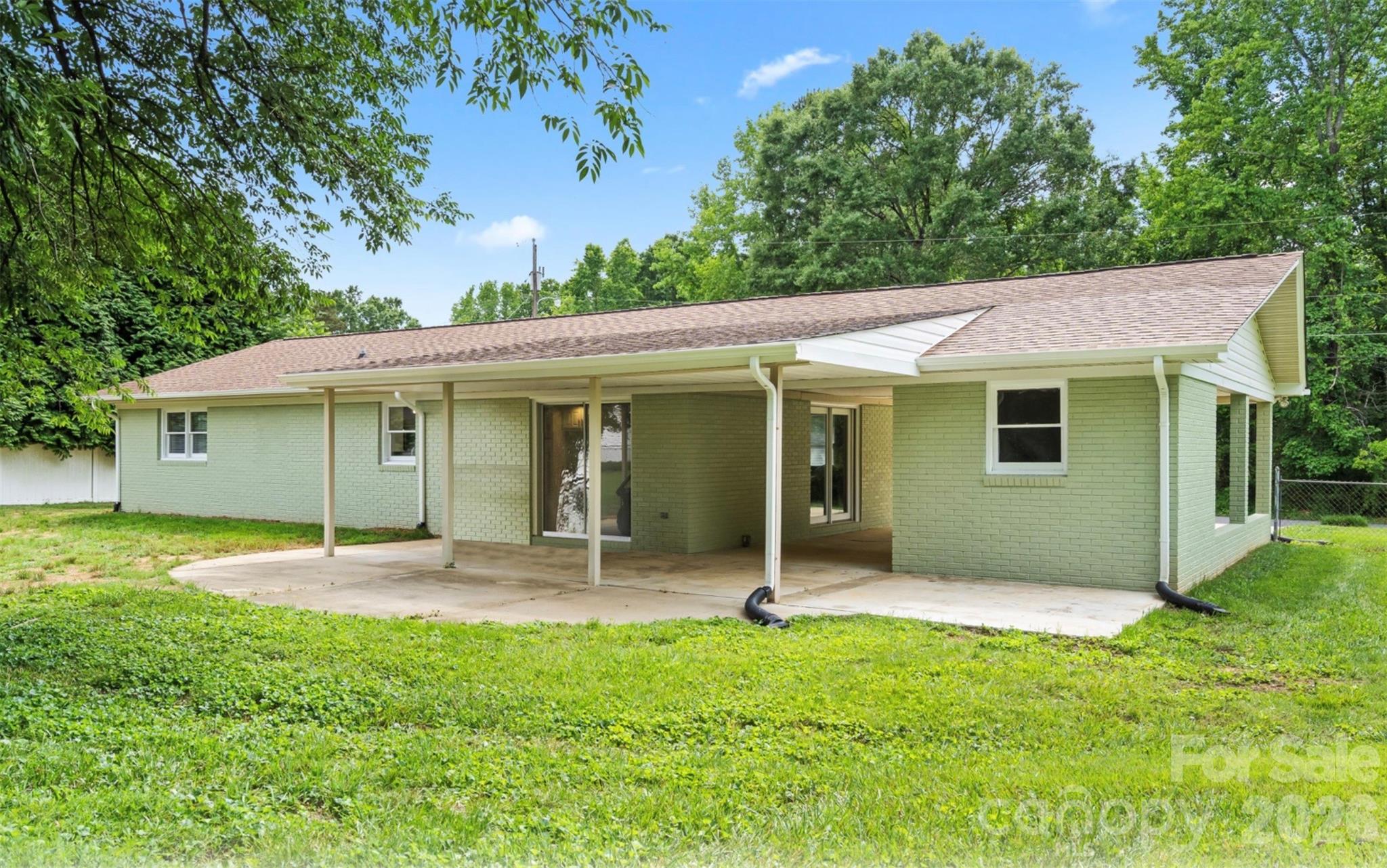 2910 Floral Drive — Albemarle