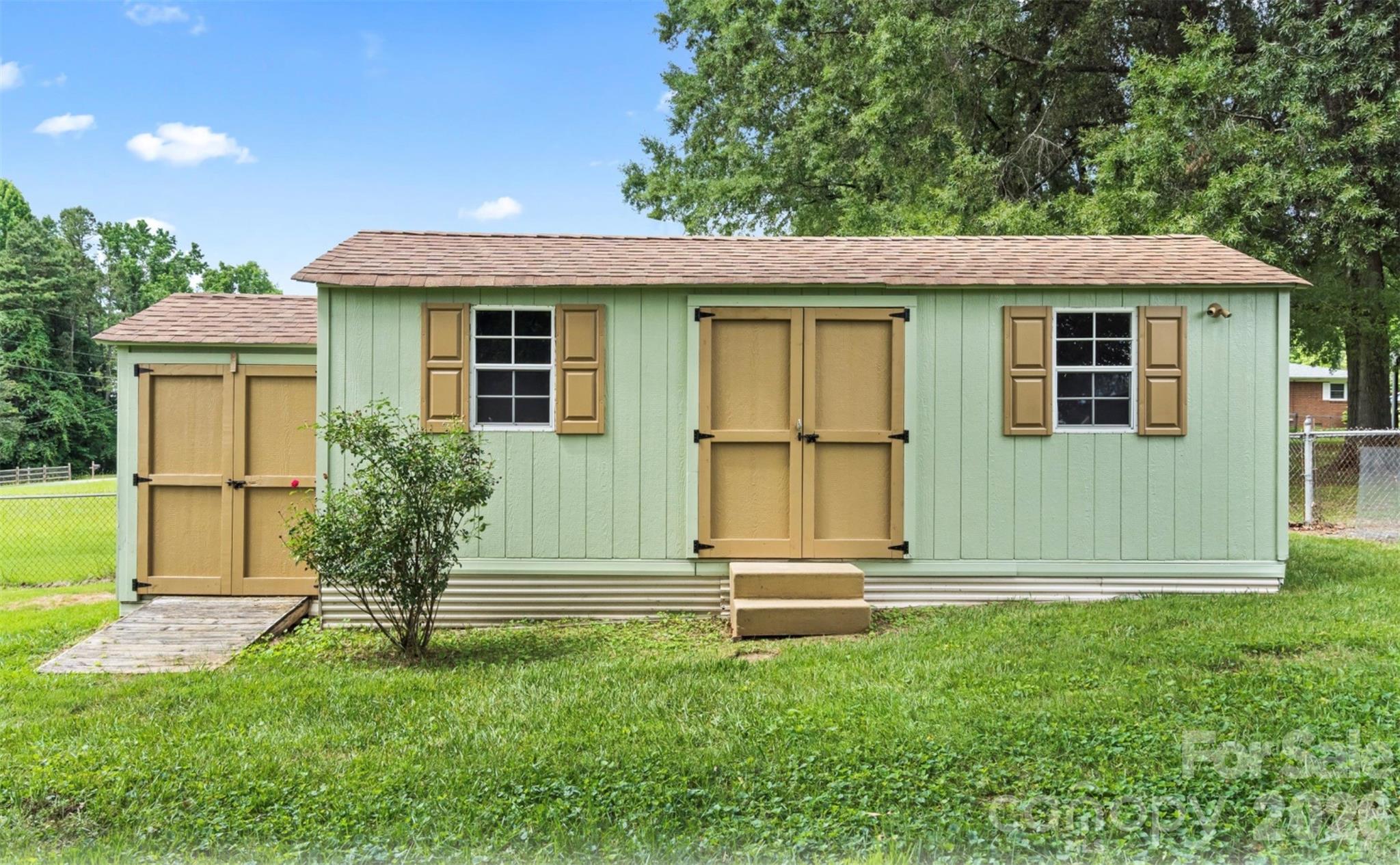 2910 Floral Drive — Albemarle