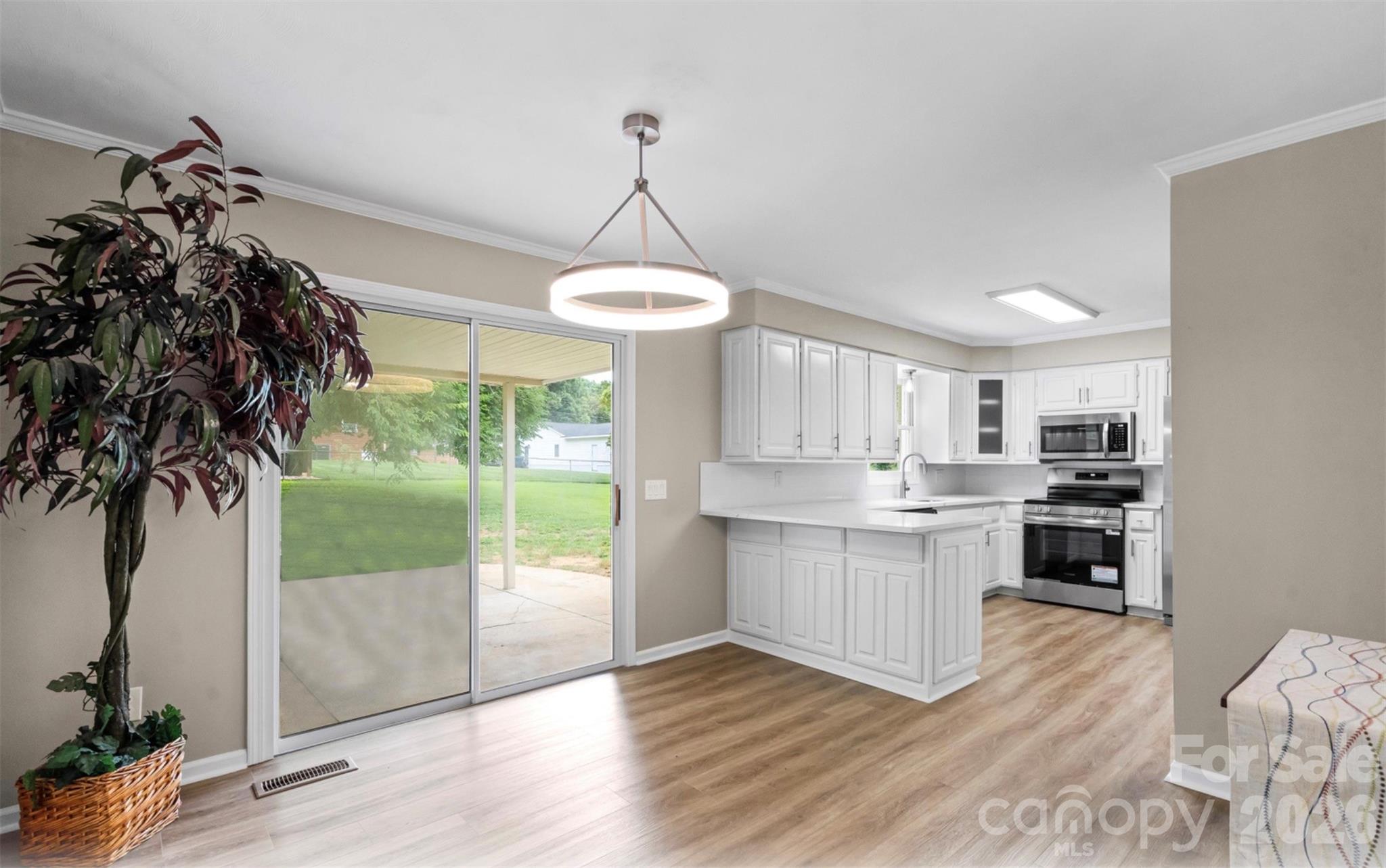 2910 Floral Drive — Albemarle