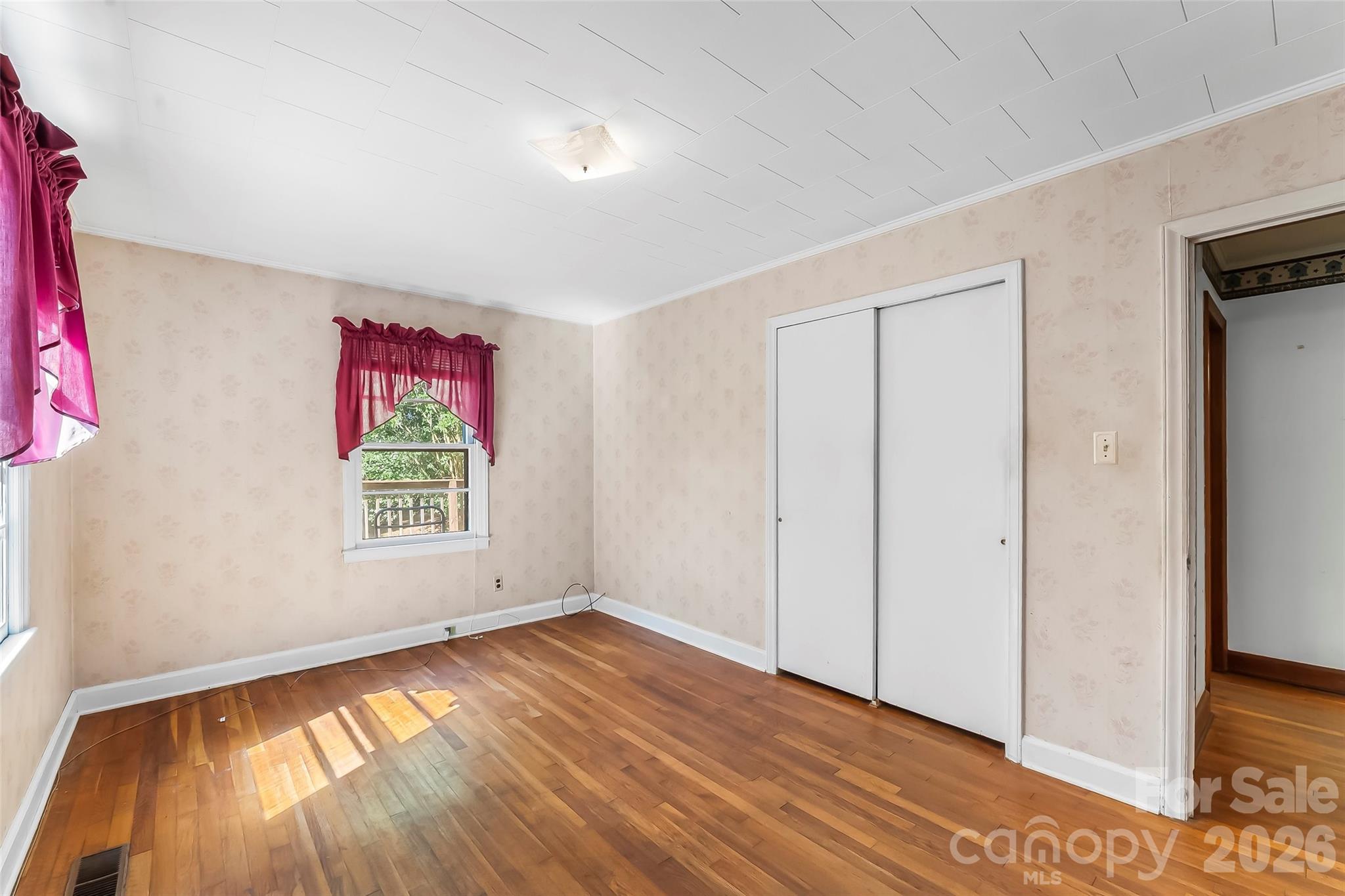 5350 Jay Road — Morganton