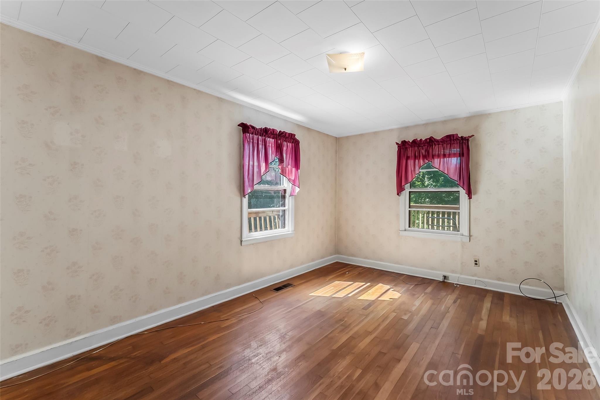 5350 Jay Road — Morganton