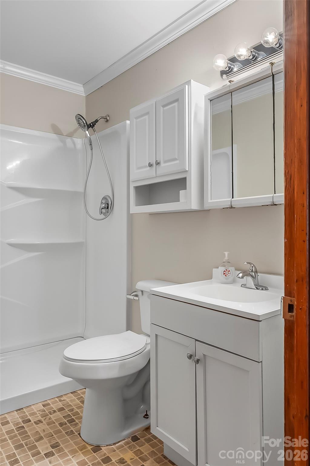 5350 Jay Road — Morganton