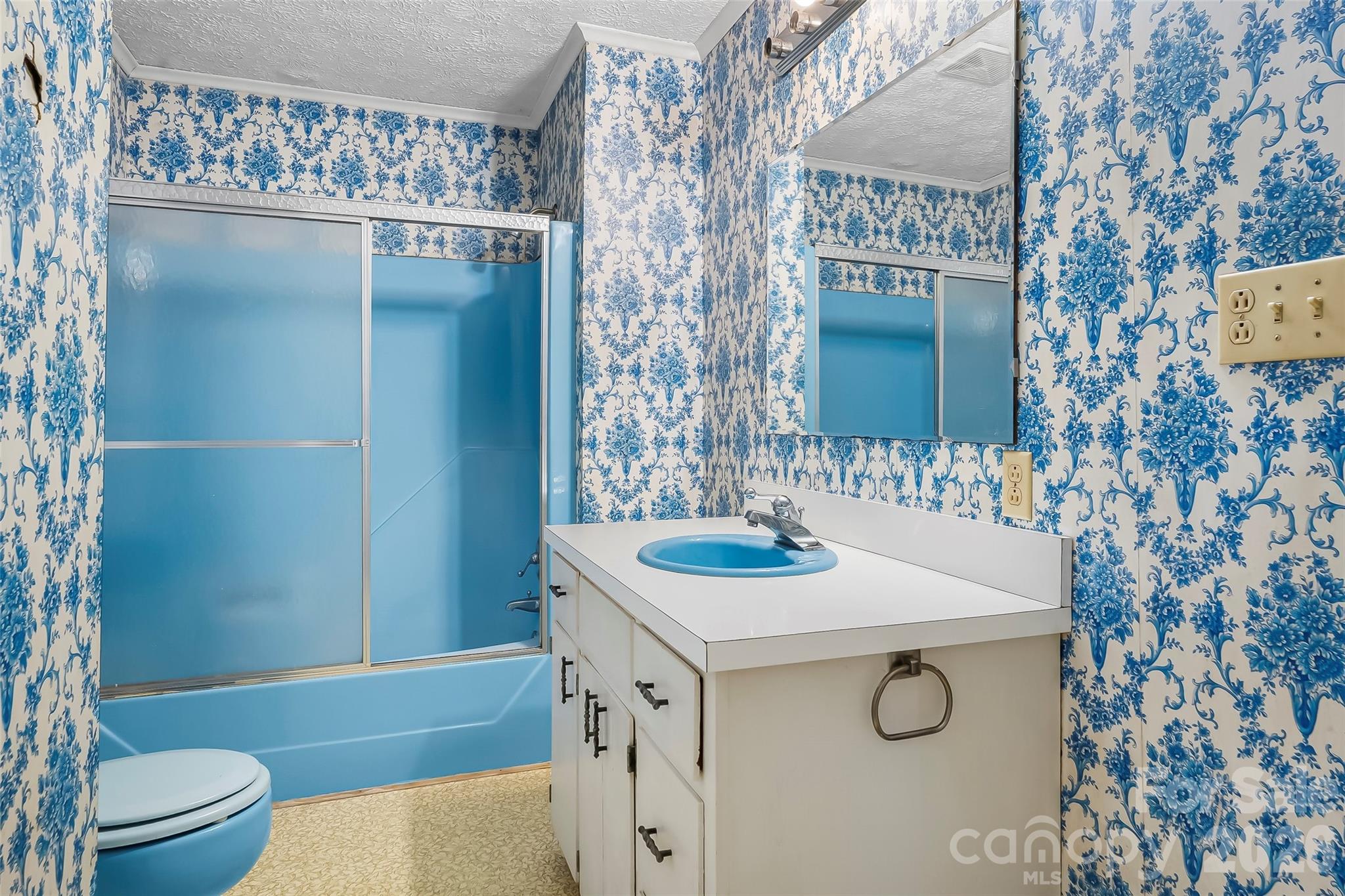 5350 Jay Road — Morganton