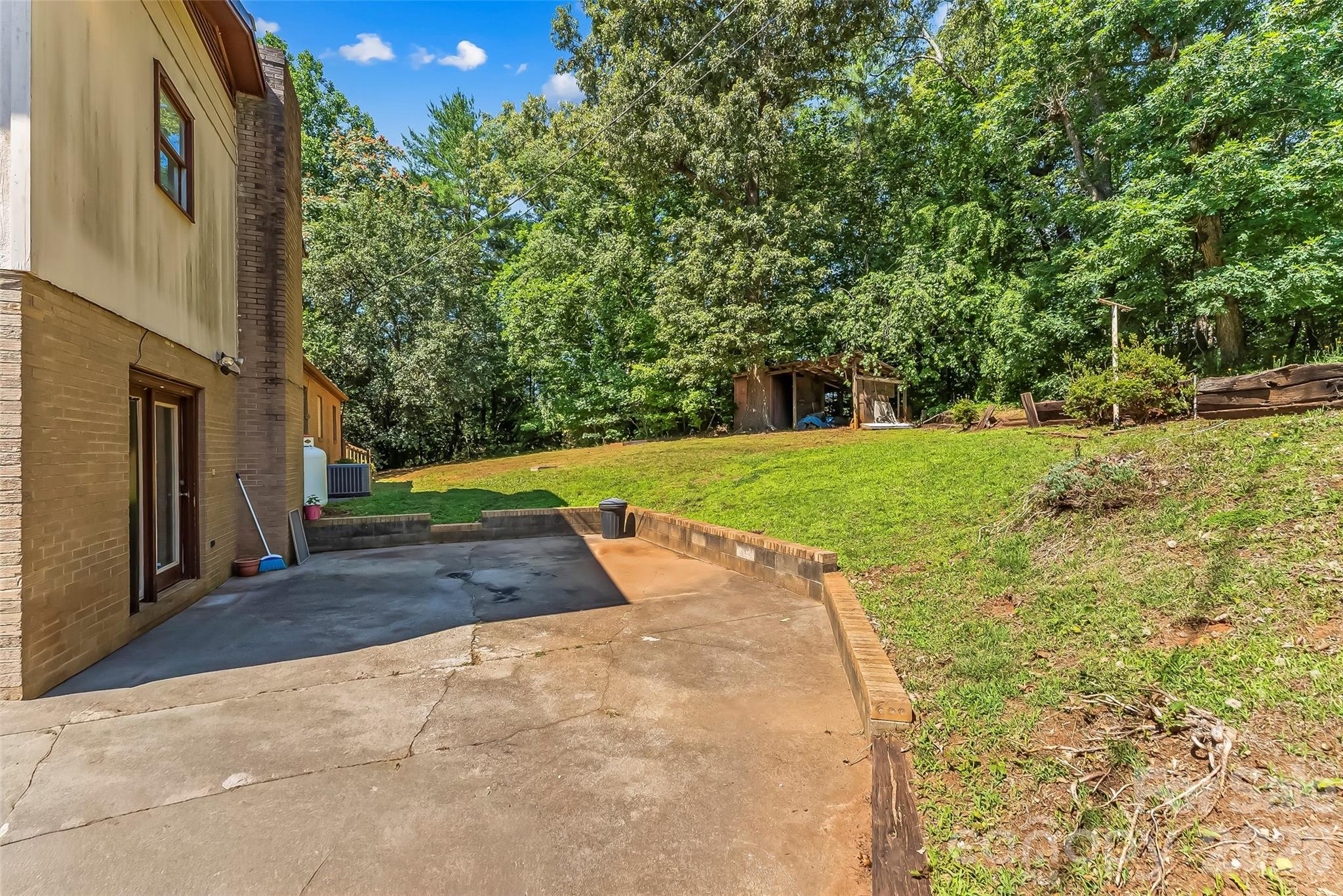 5350 Jay Road — Morganton