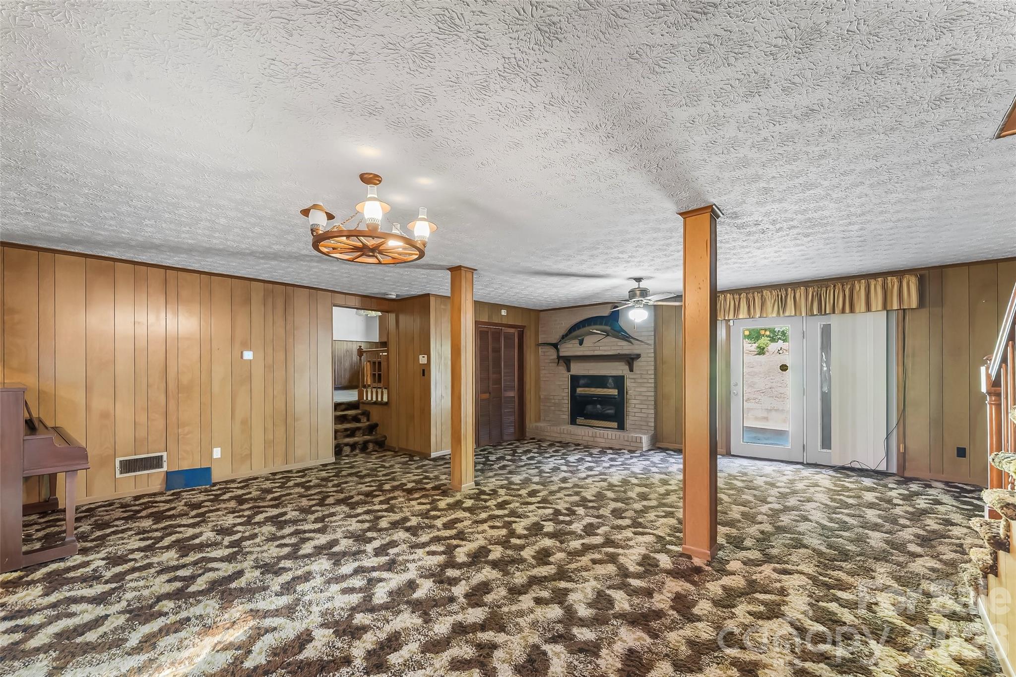 5350 Jay Road — Morganton
