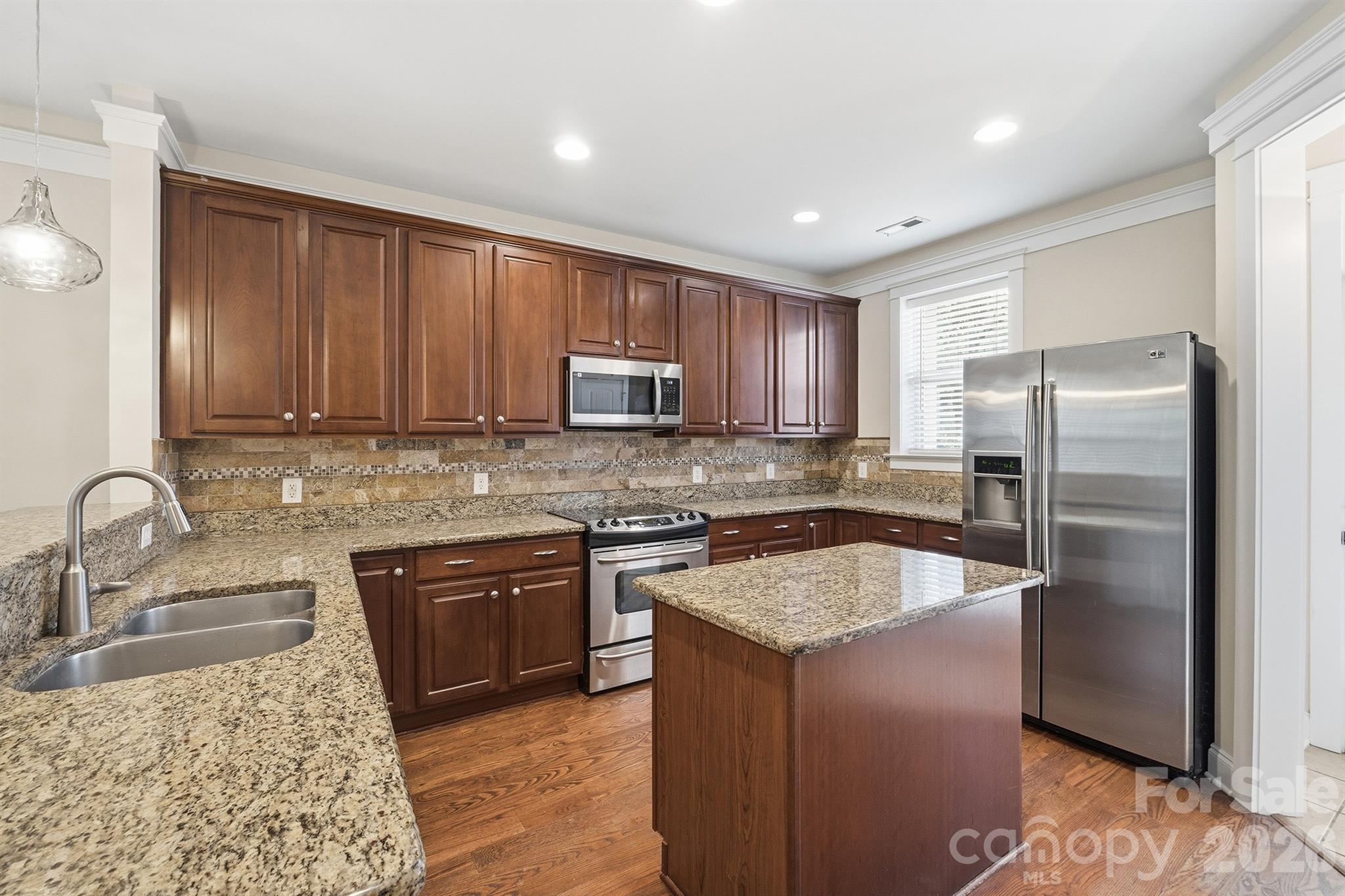 717 E 8th Street — Charlotte