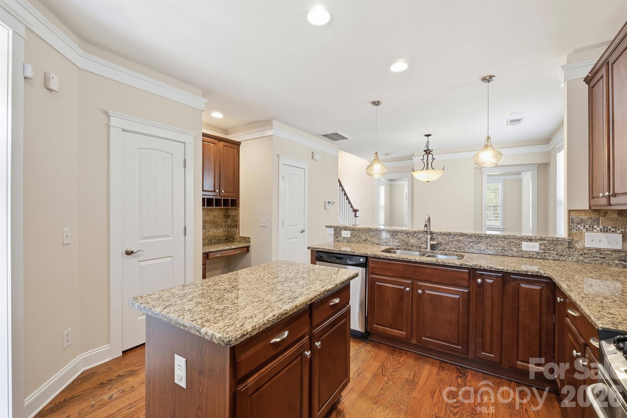 717 E 8th Street — Charlotte