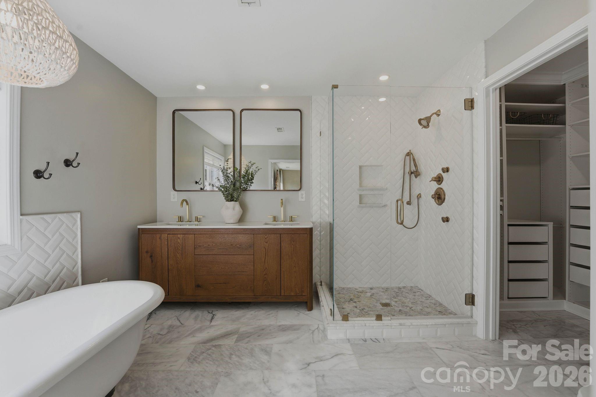 5408 Kuykendall Road — Charlotte