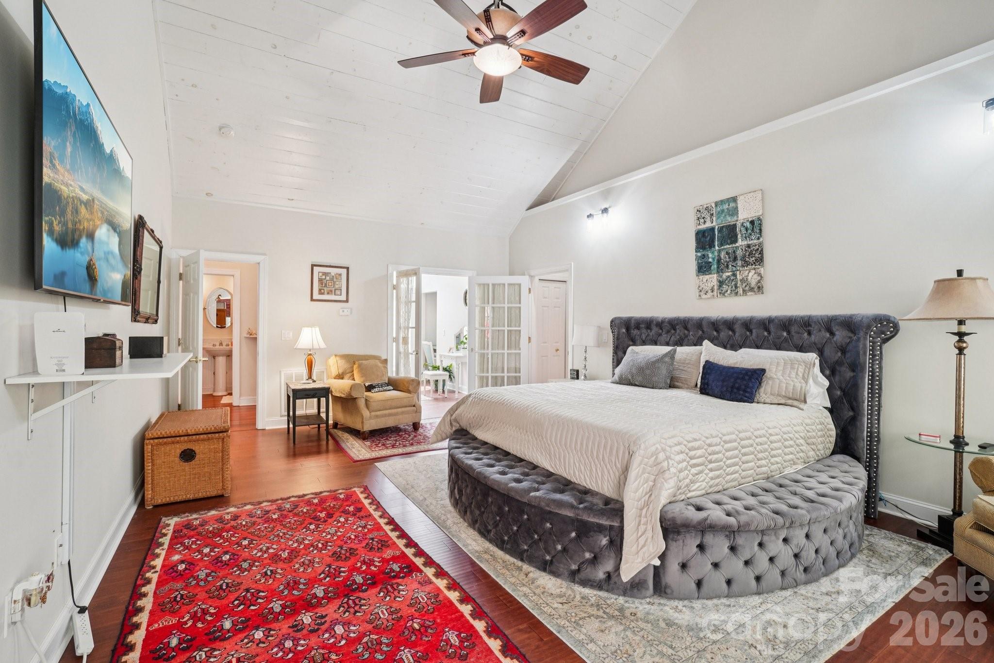 302 Davy Crockett Drive — Maggie Valley