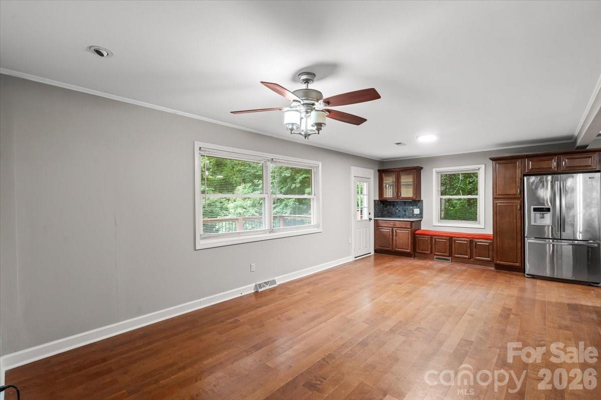 7328 Everett Drive — Charlotte