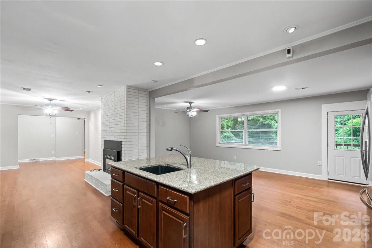 7328 Everett Drive — Charlotte