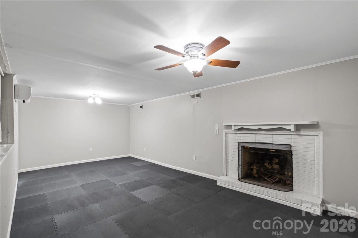 7328 Everett Drive — Charlotte