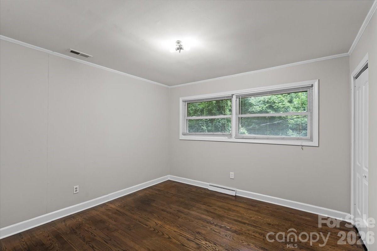 7328 Everett Drive — Charlotte