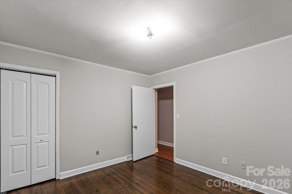 7328 Everett Drive — Charlotte