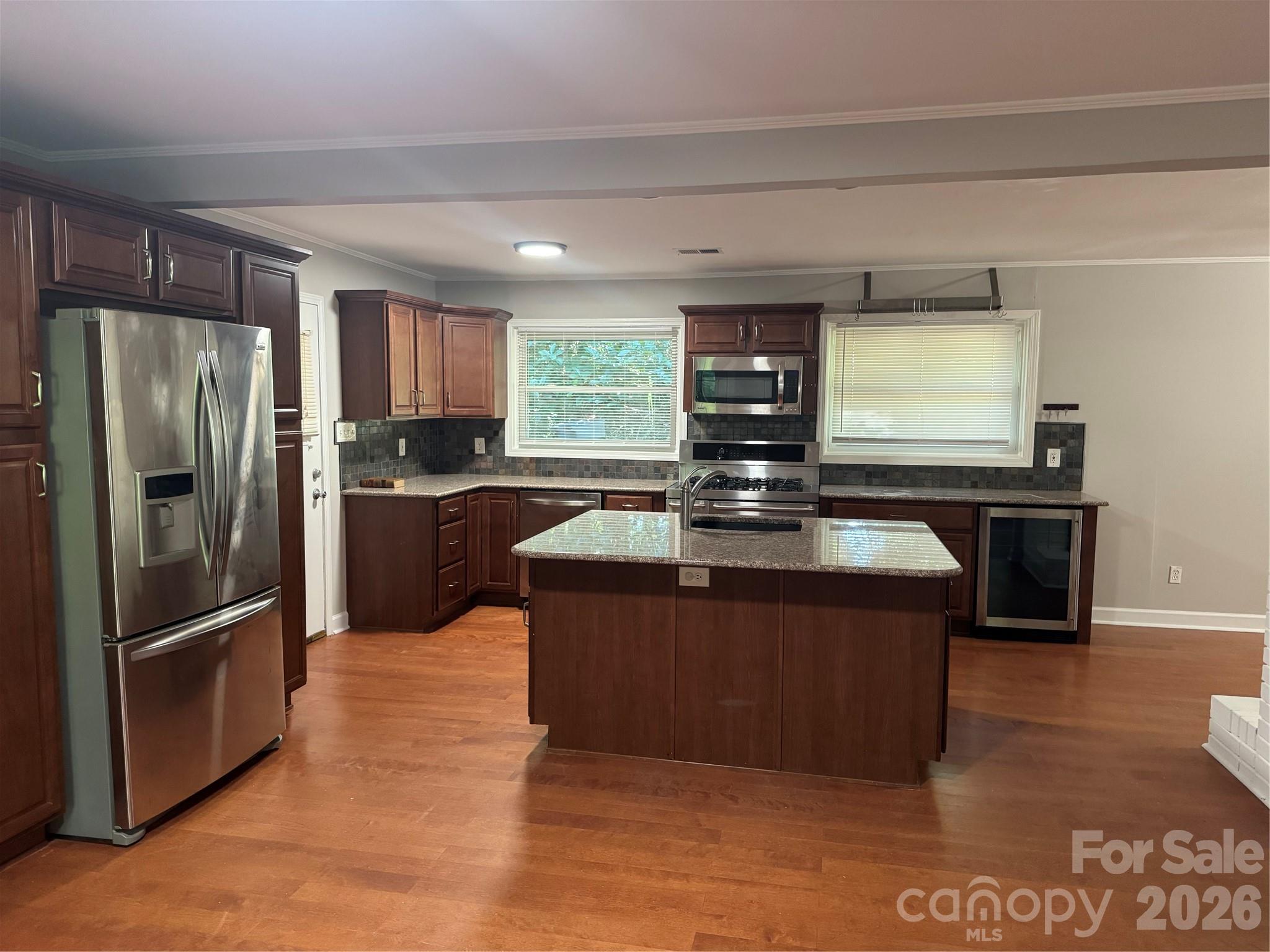 7328 Everett Drive — Charlotte