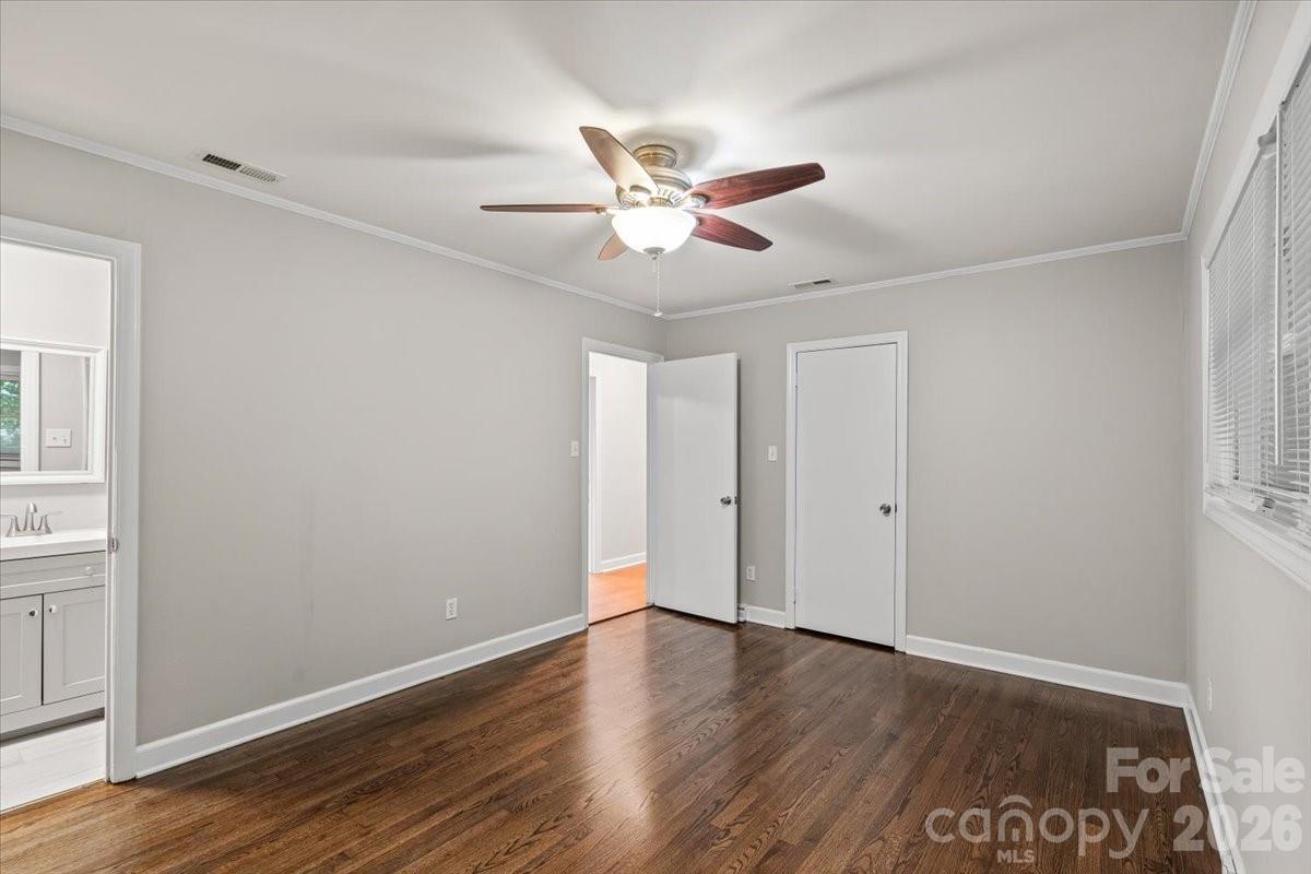 7328 Everett Drive — Charlotte