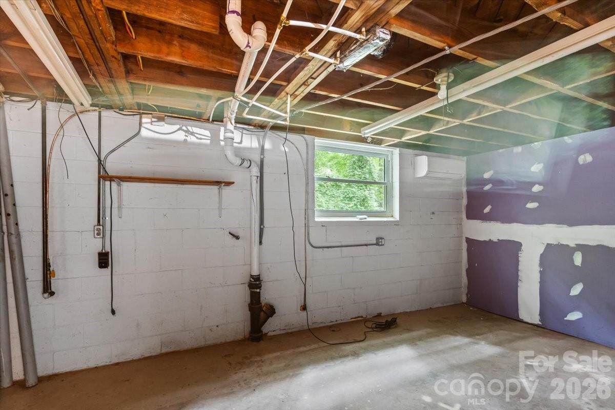 7328 Everett Drive — Charlotte