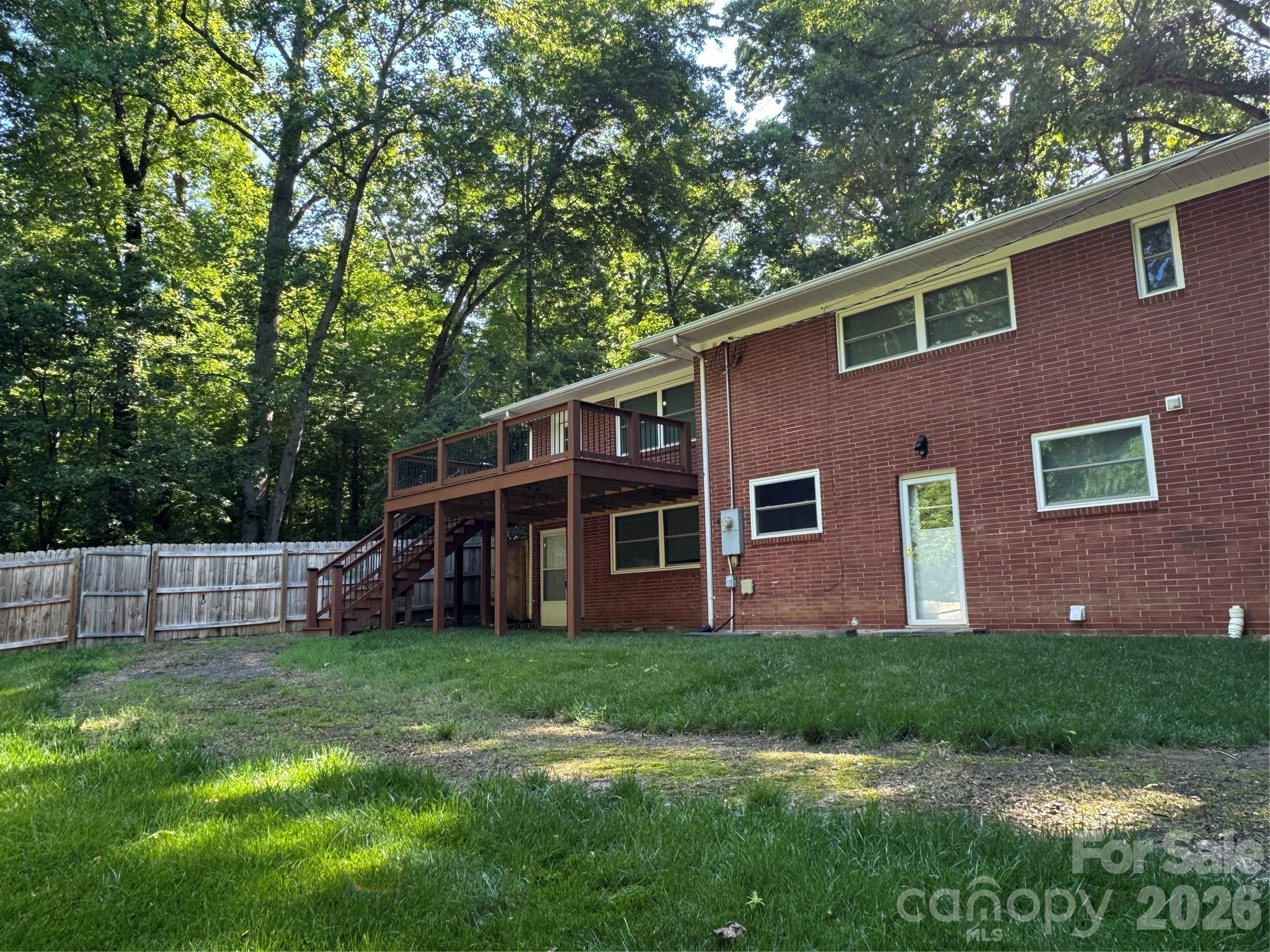 7328 Everett Drive — Charlotte
