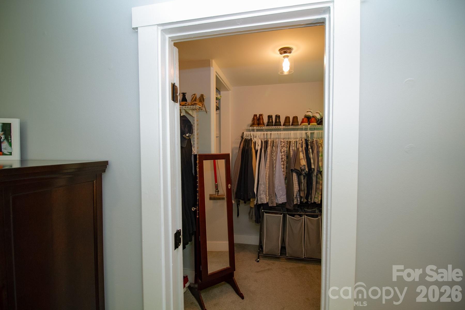 36 Clarendon Road — Asheville