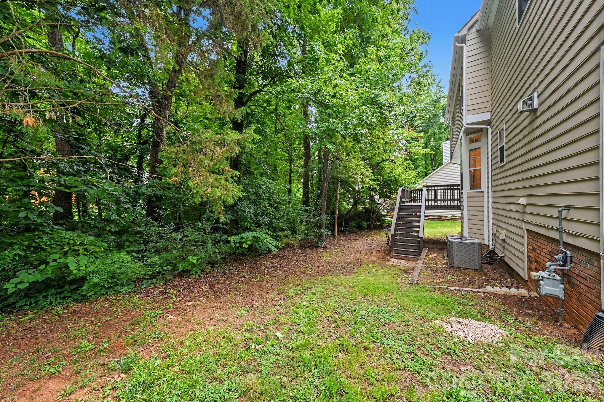 4619 Kirkgard Trail — Charlotte