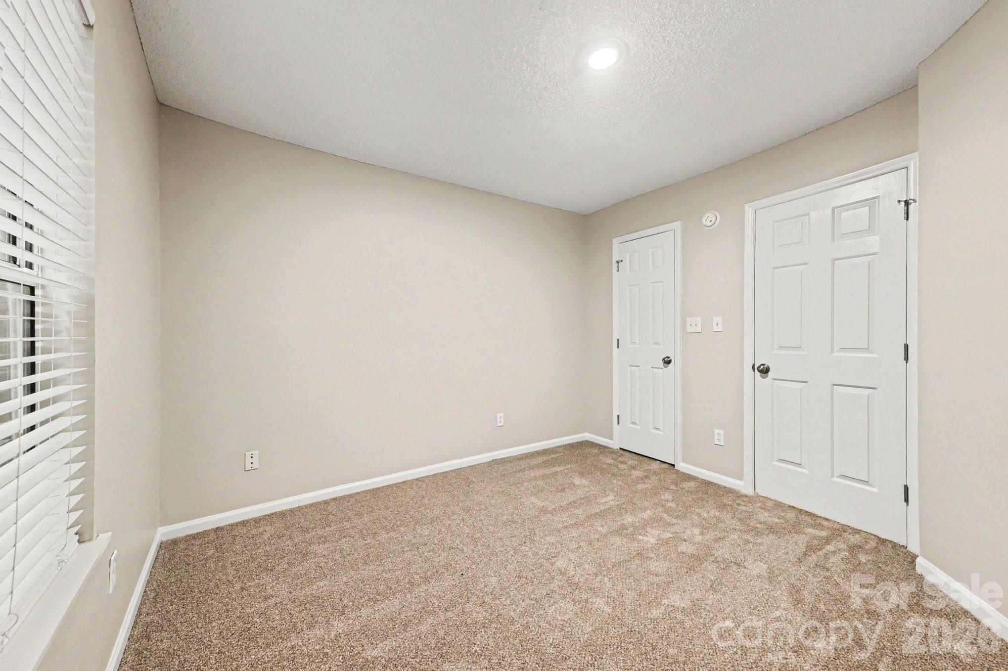 4619 Kirkgard Trail — Charlotte