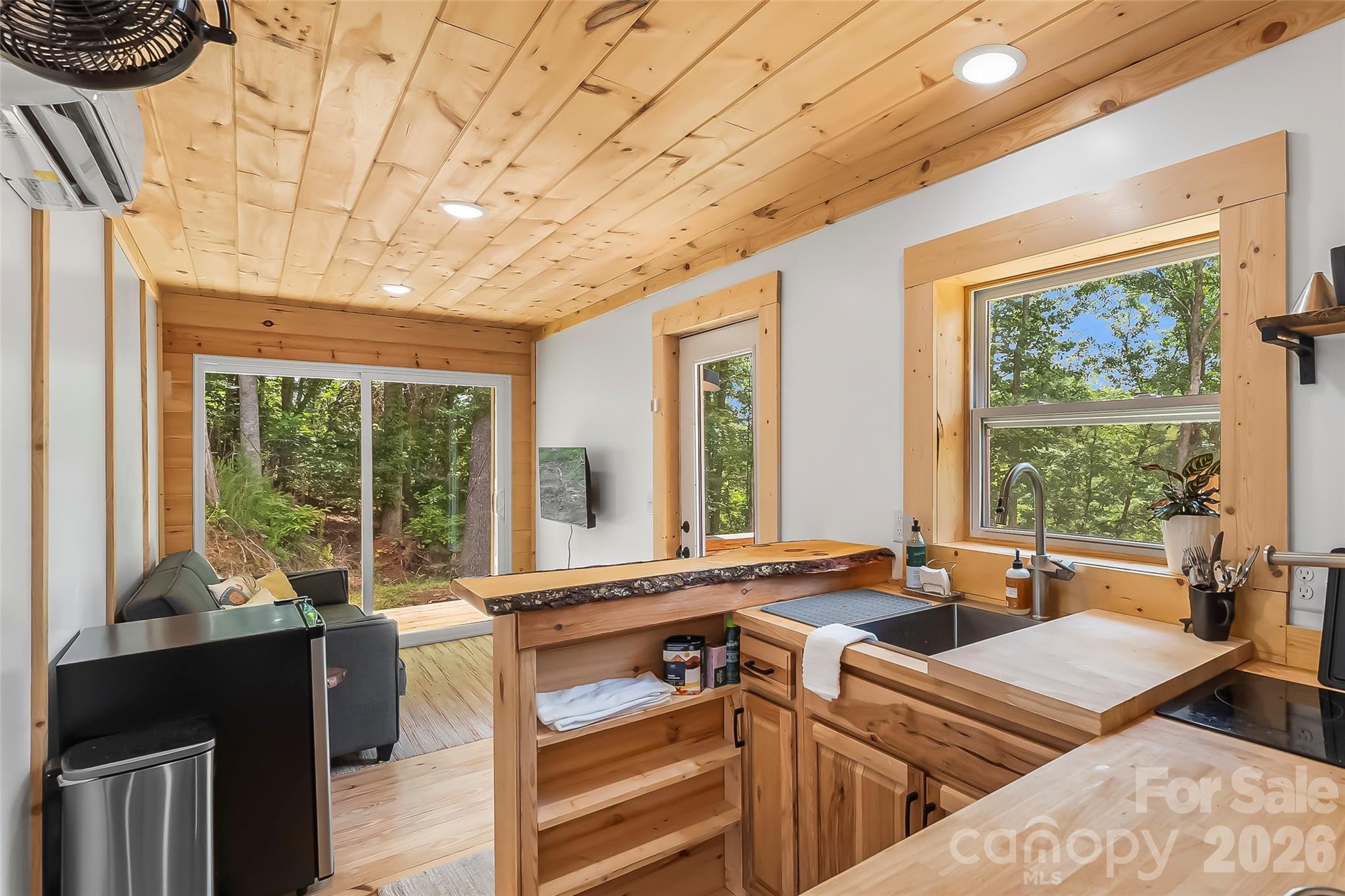 678 Forest Lake Heights Drive #2 — Nebo