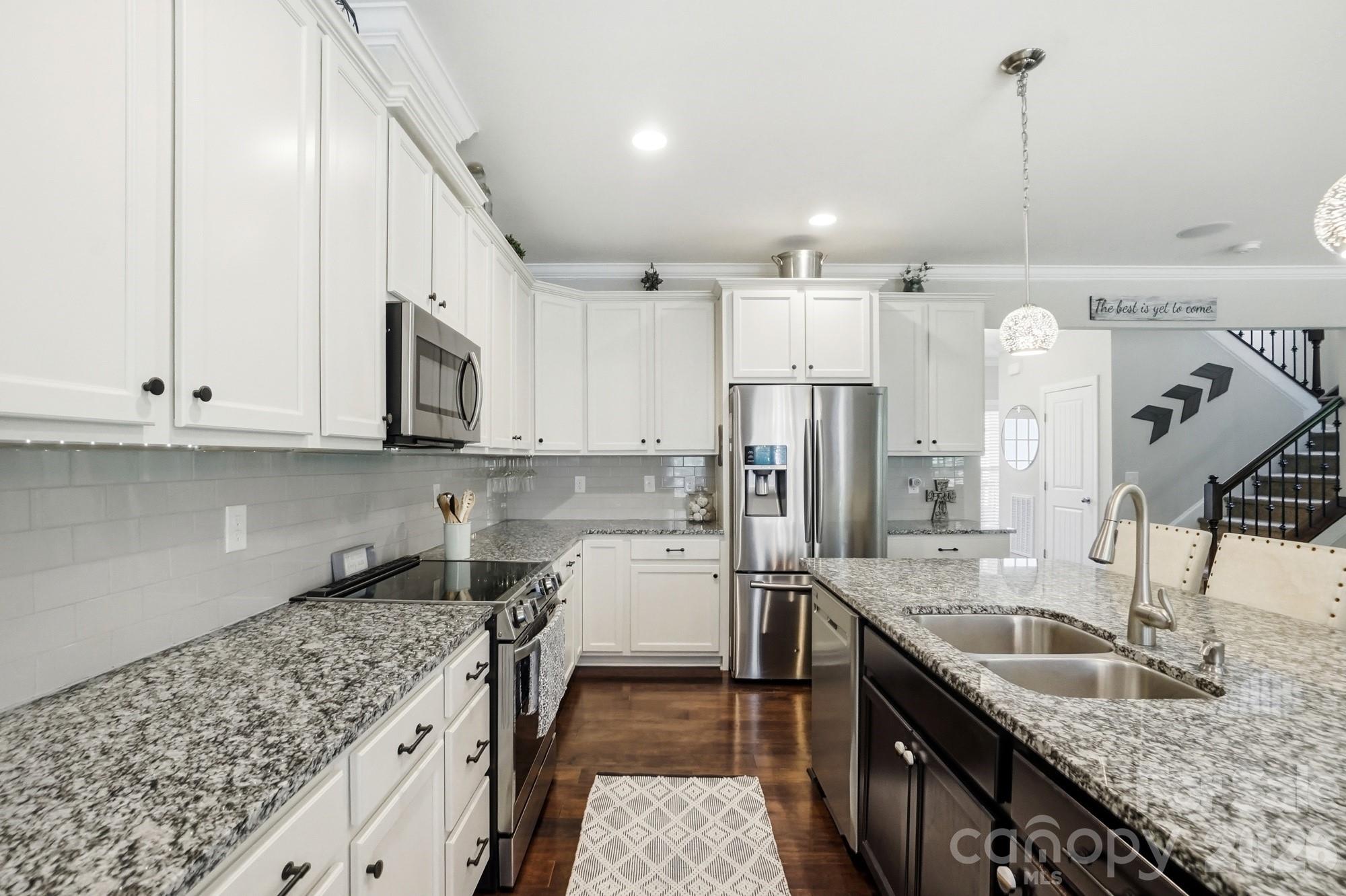 115 Delancy Street — Locust