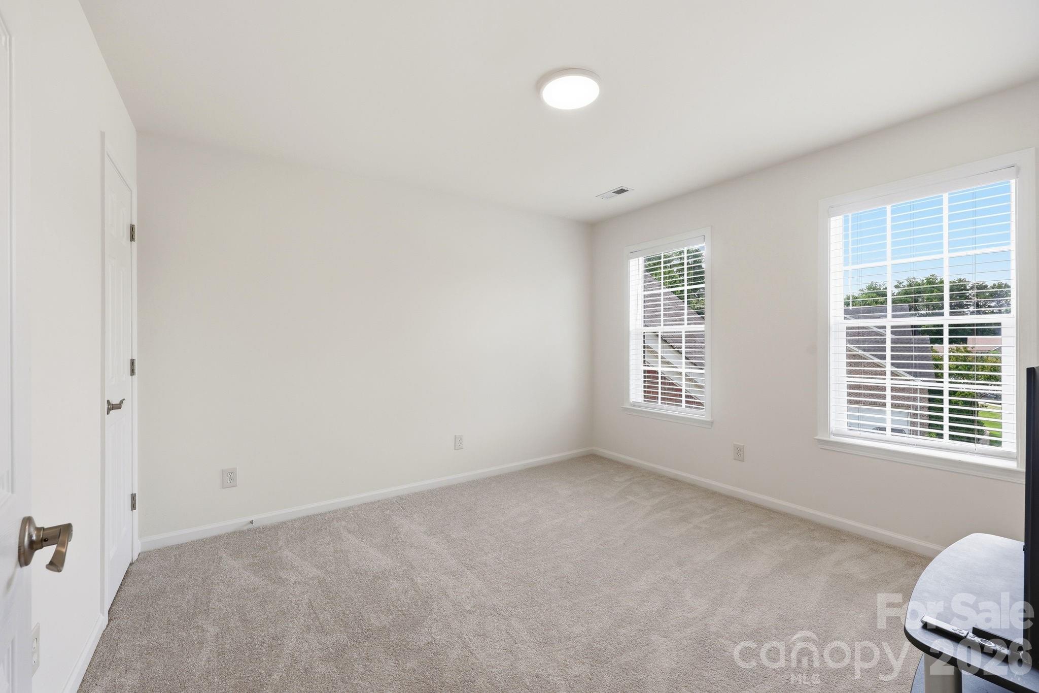 9329 Uxbridge Lane — Huntersville