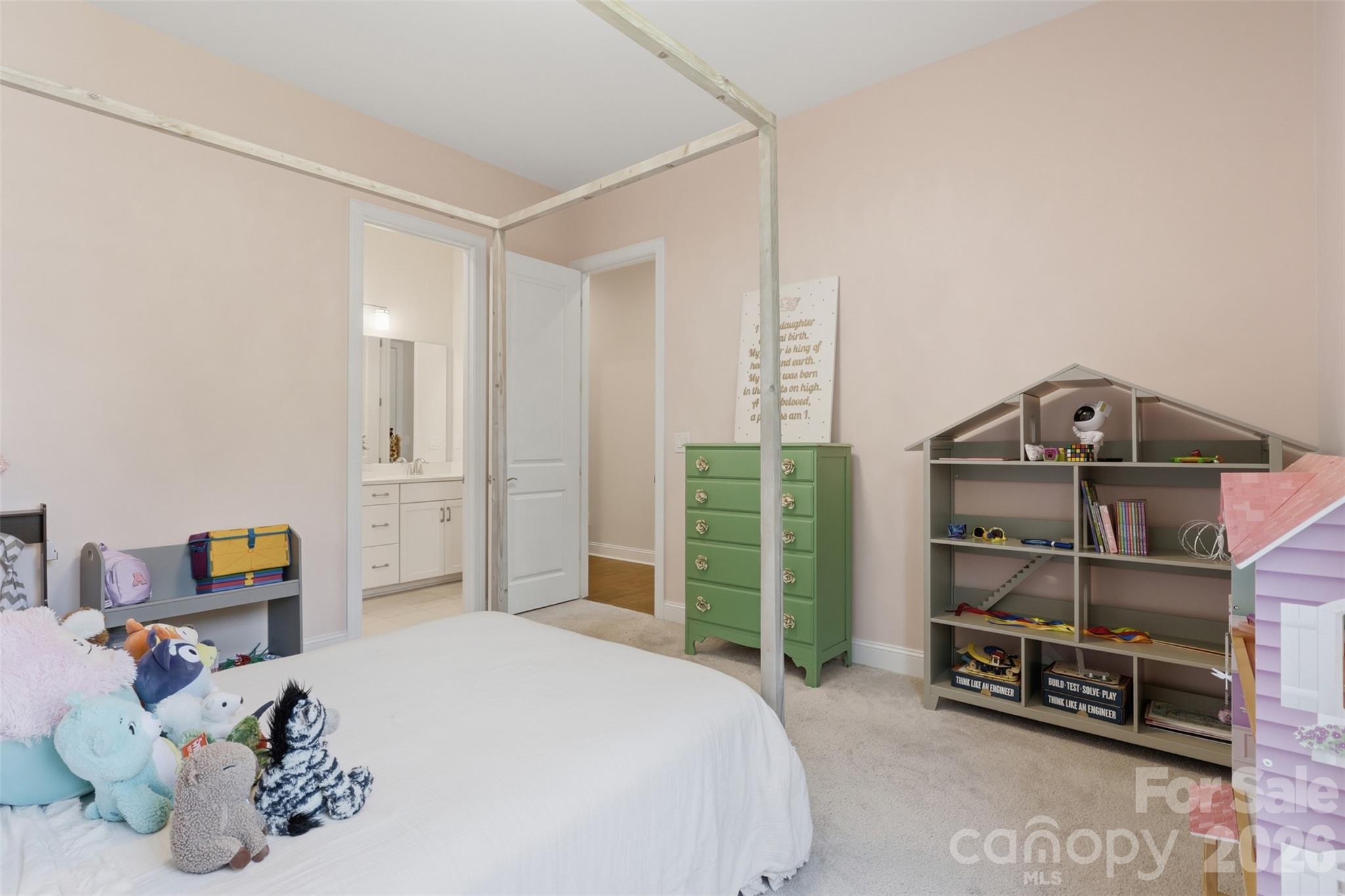 18041 Culross Lane — Charlotte