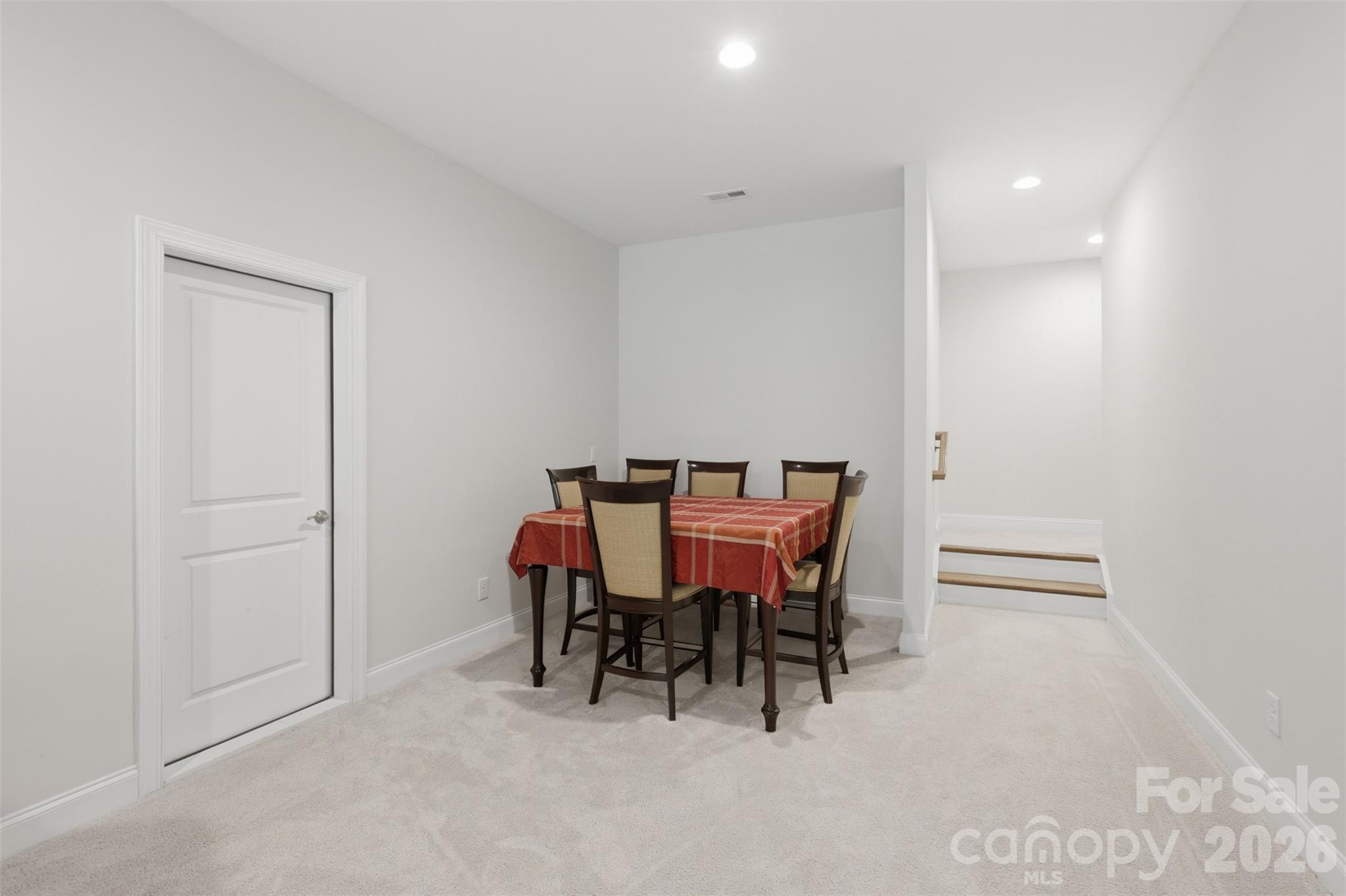 18041 Culross Lane — Charlotte