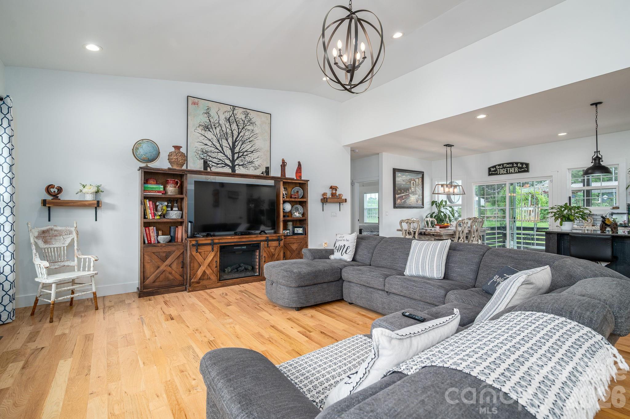 1484 Null Road — Lincolnton
