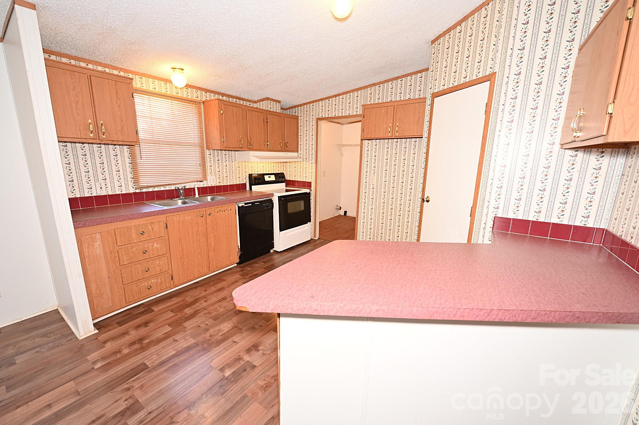 2835 Grace Hill Drive — Granite Falls