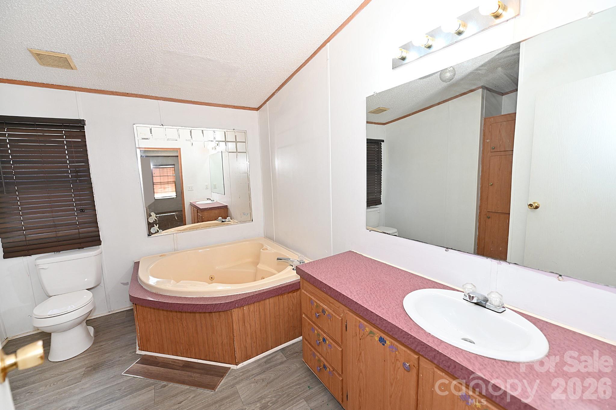 2835 Grace Hill Drive — Granite Falls