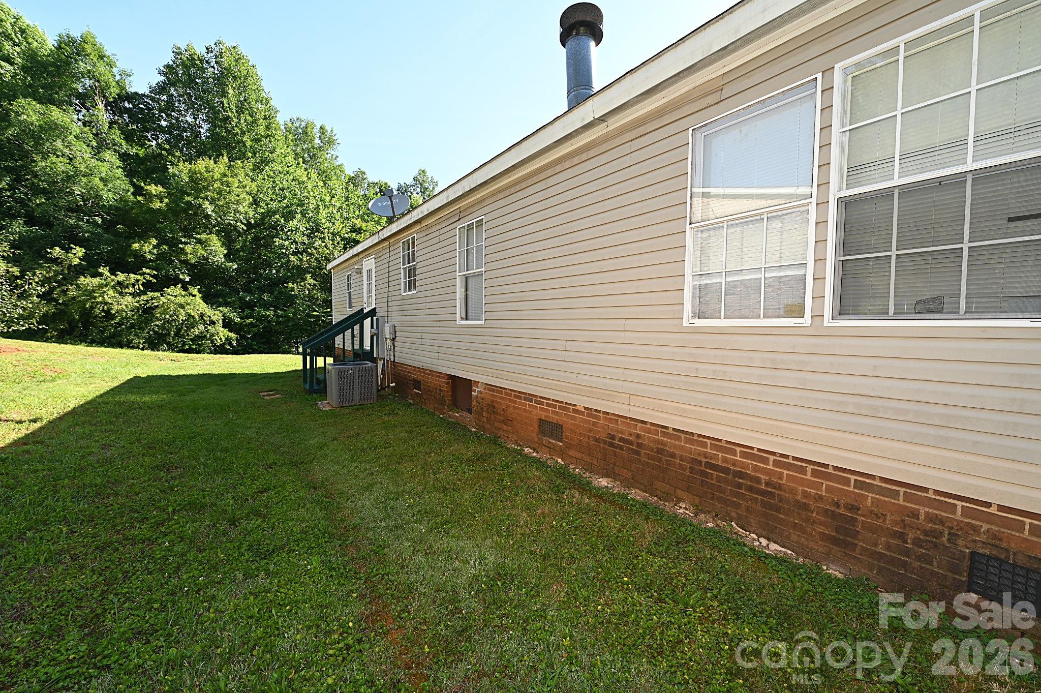 2835 Grace Hill Drive — Granite Falls