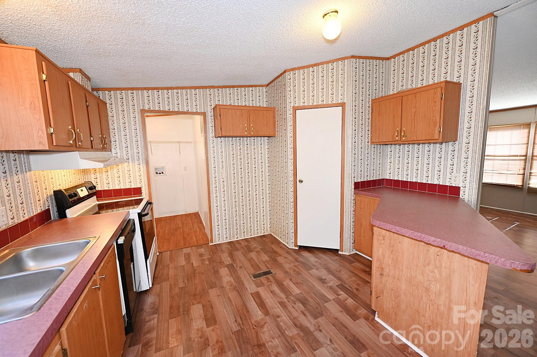 2835 Grace Hill Drive — Granite Falls