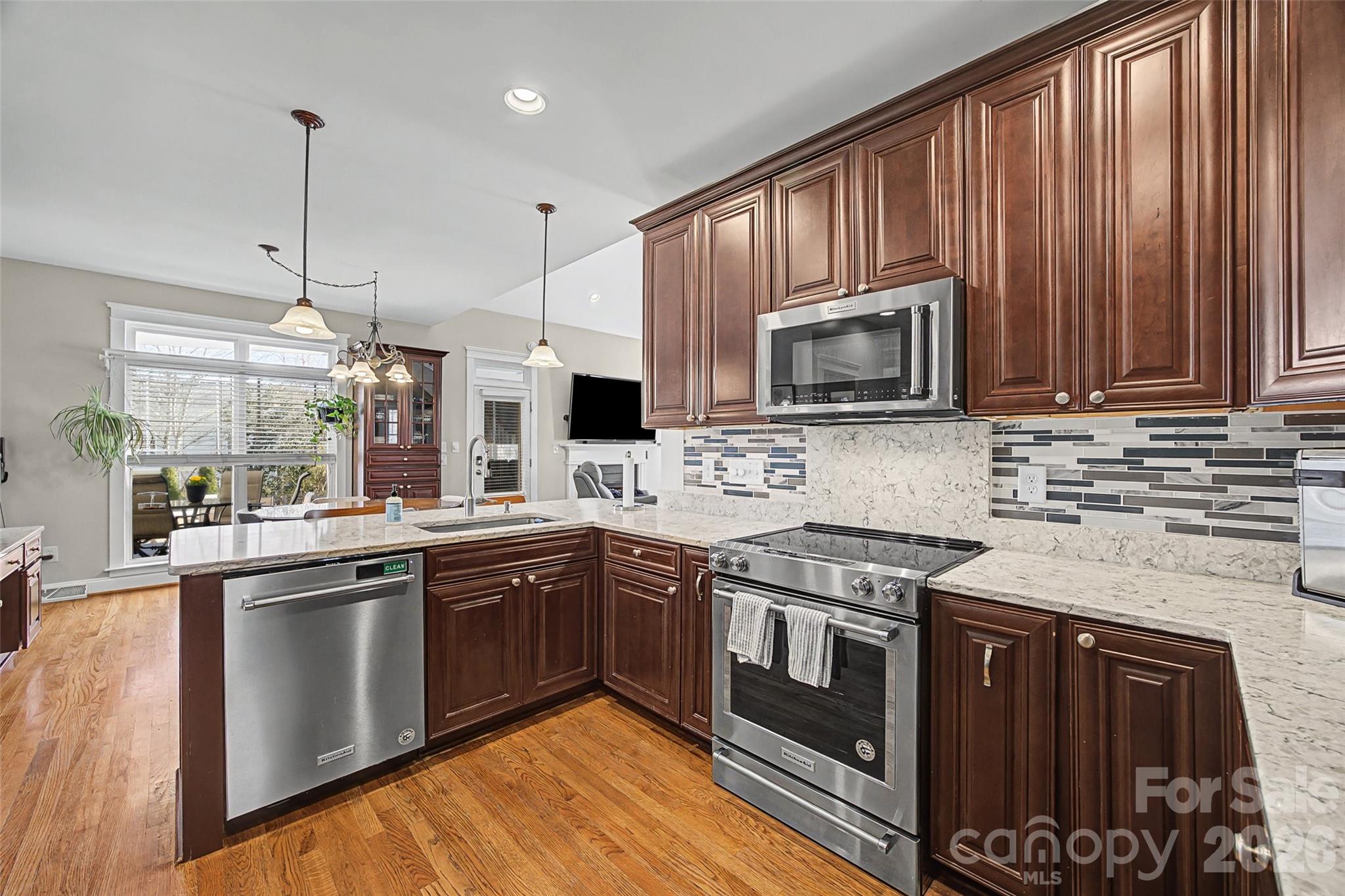 1044 Hunters Run Drive — Tega Cay