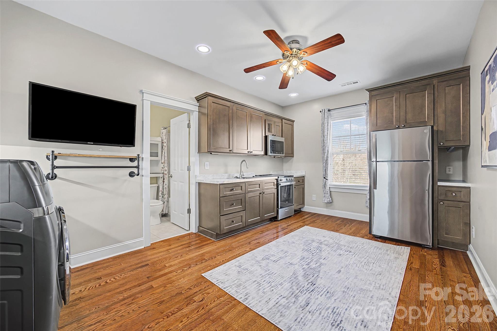 1044 Hunters Run Drive — Tega Cay