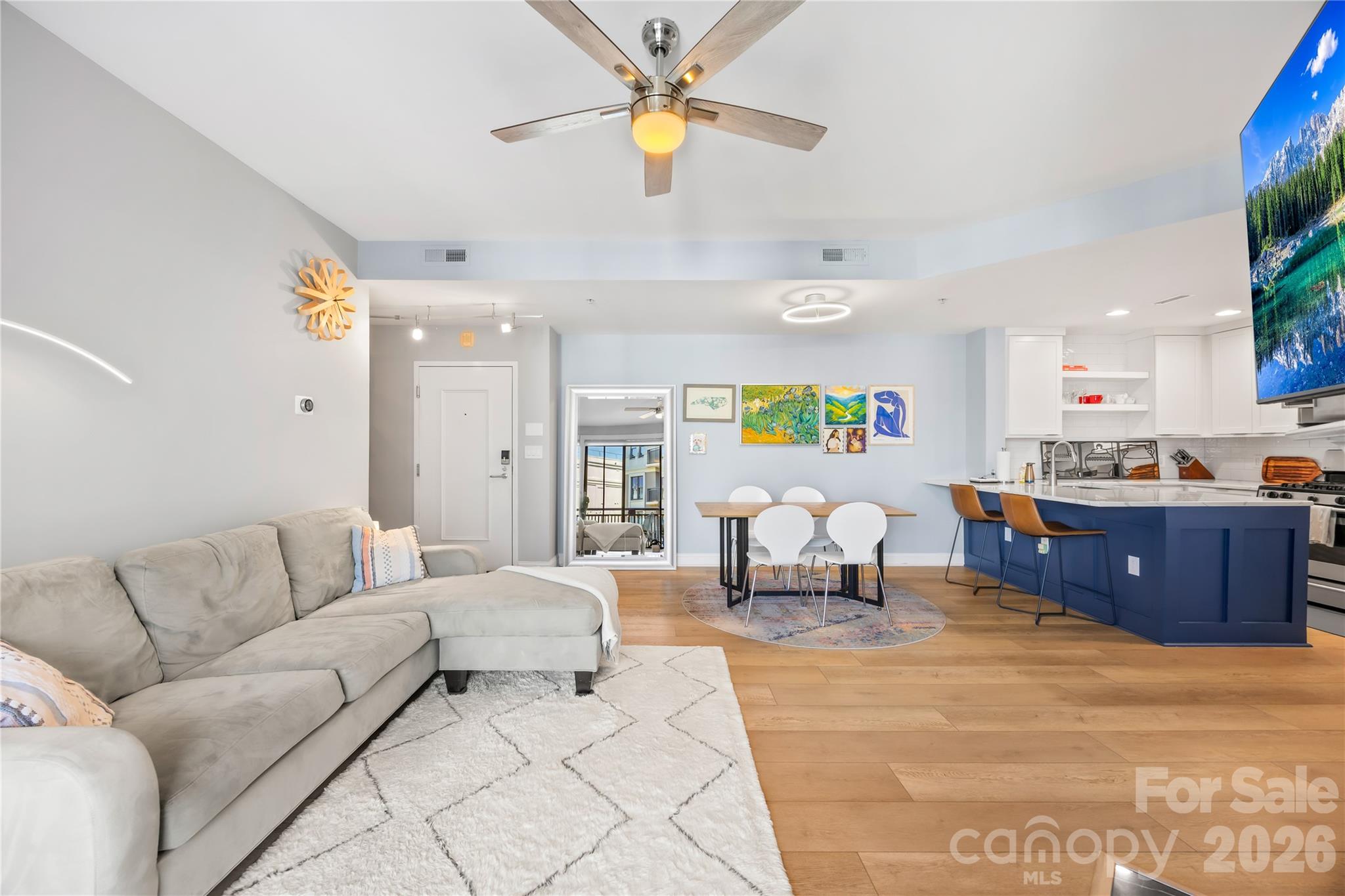 718 W Trade Street #603 — Charlotte