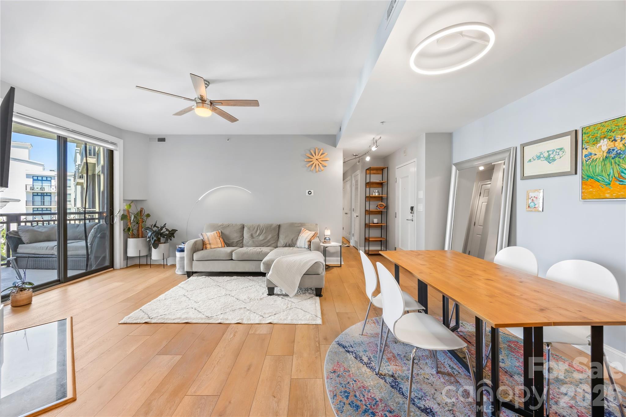 718 W Trade Street #603 — Charlotte