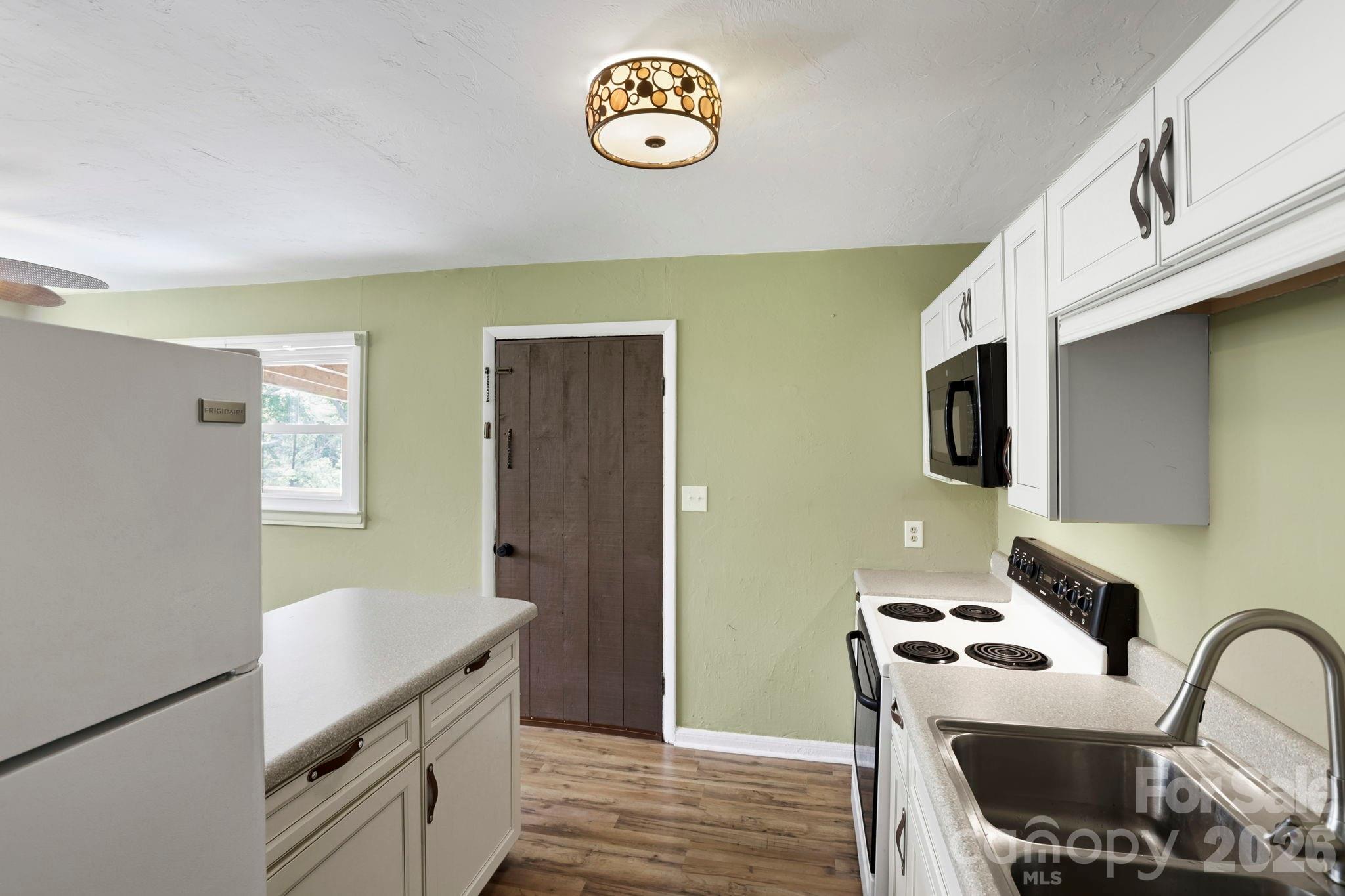 112 Forest Cove — Rutherfordton