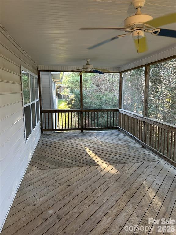 47 Victoria Park Drive — Hendersonville