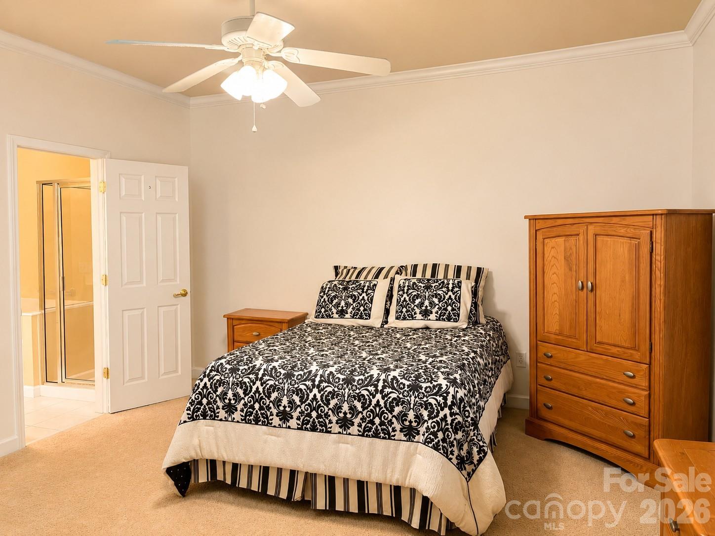 47 Victoria Park Drive — Hendersonville