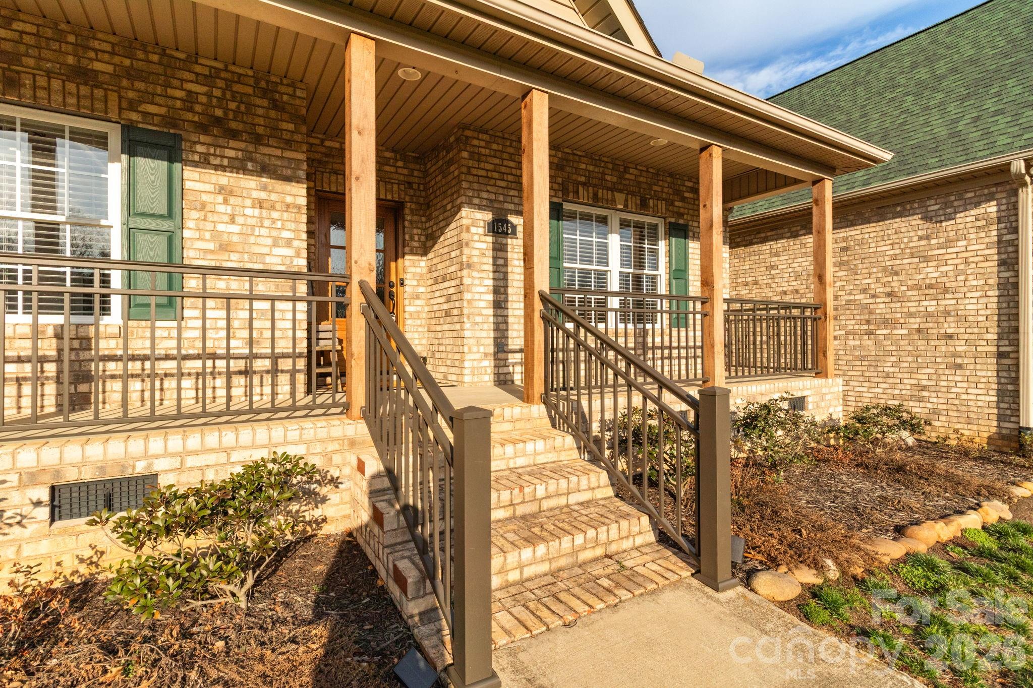1545 Sides Road — Salisbury