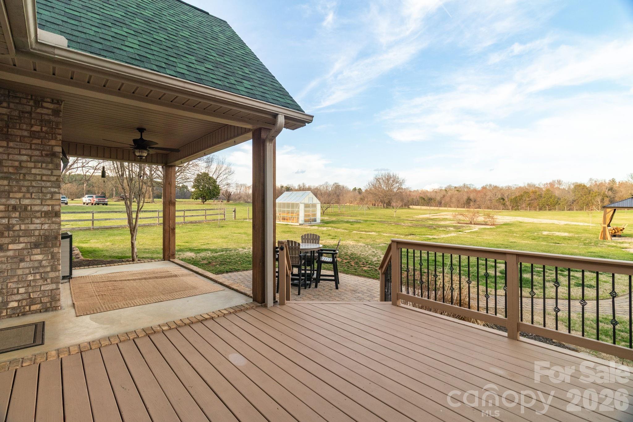1545 Sides Road — Salisbury