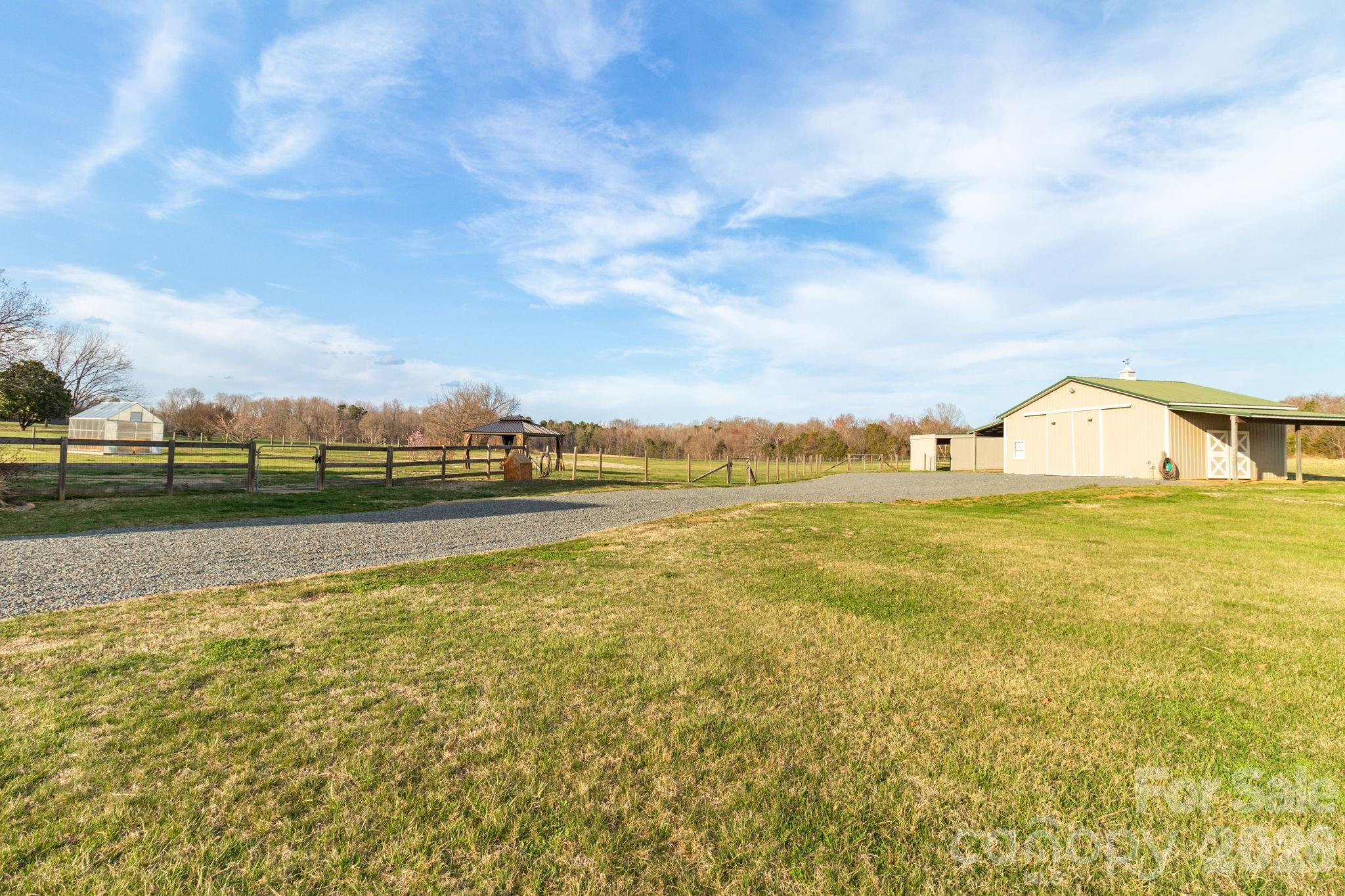 1545 Sides Road — Salisbury