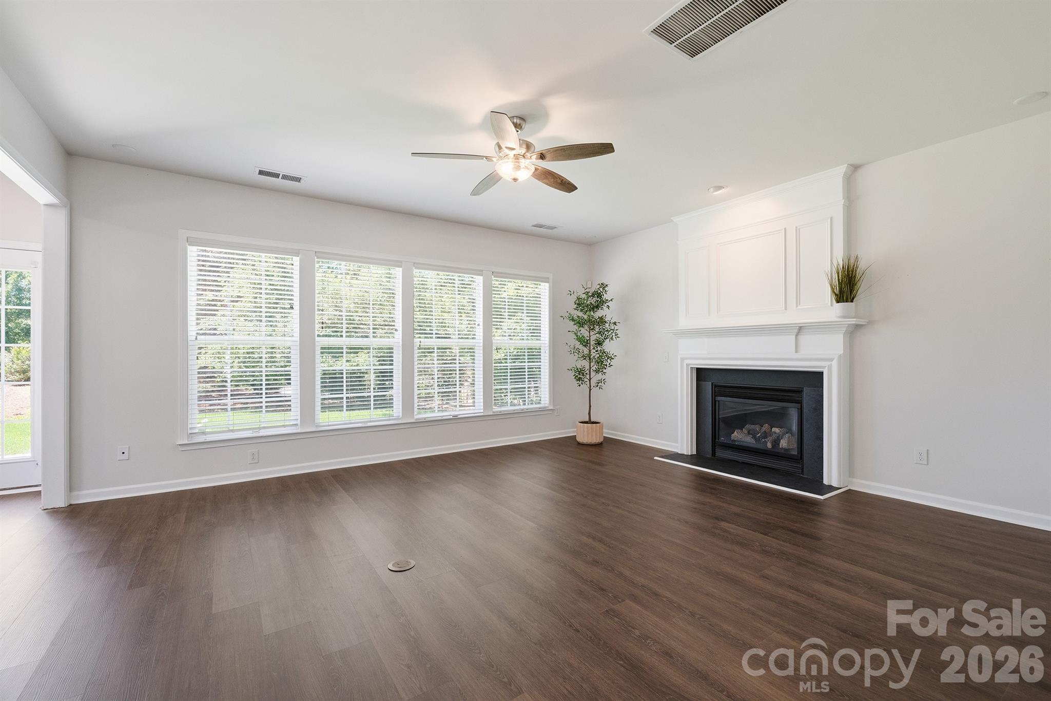 7633 Rathburn Lane — Charlotte
